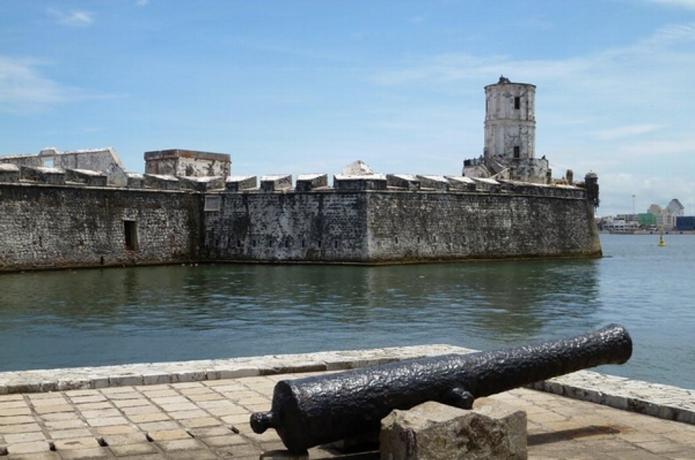 San Juan de Ulúa, Puerto, Fortaleza y Prisión